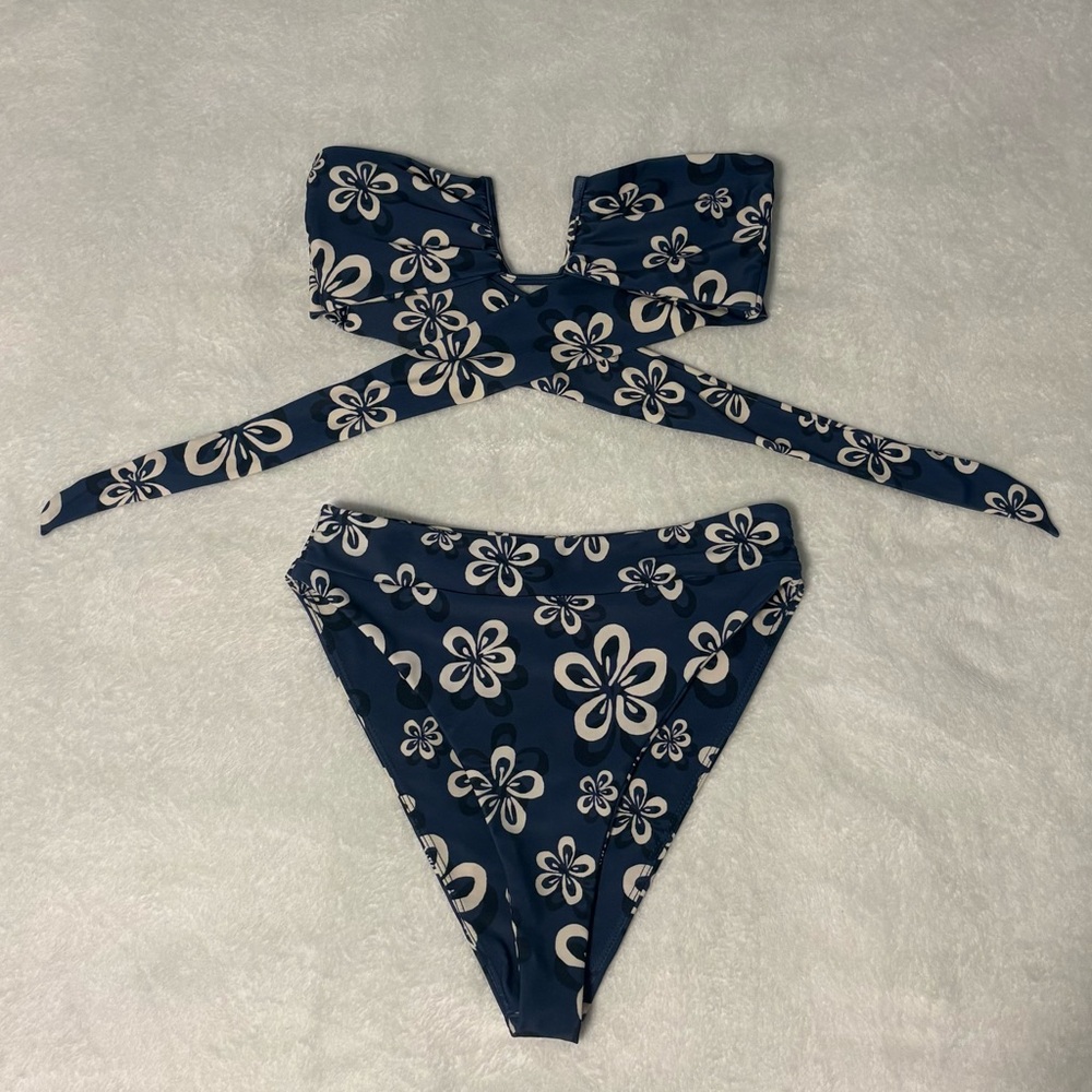Benoa maramatea set small queens top small duke bottoms